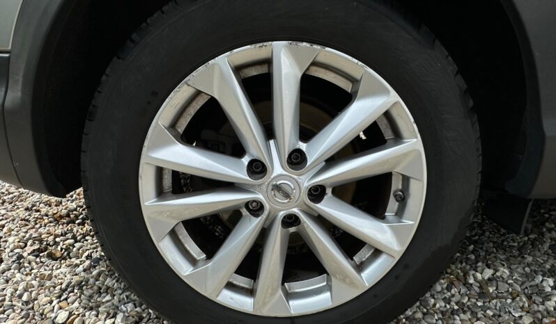 
								Nissan Qashqai 1.2 DIG-T Acenta 2WD Euro 5 (s/s) 5dr full									