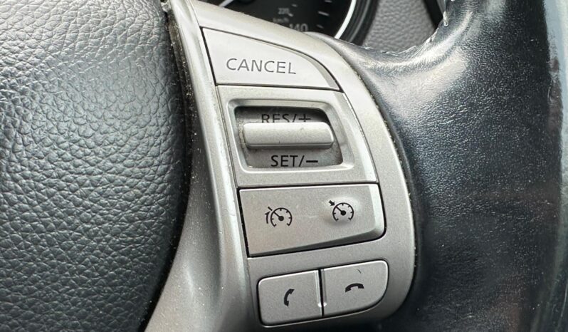 
								Nissan Qashqai 1.2 DIG-T Acenta 2WD Euro 5 (s/s) 5dr full									