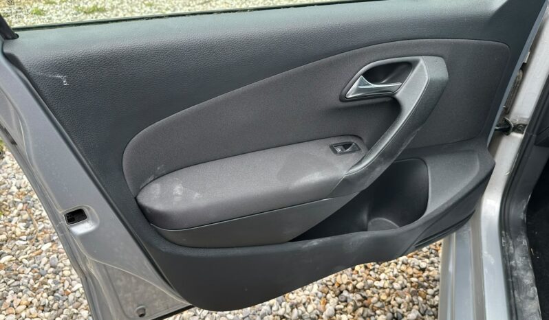 
								Volkswagen Polo 1.4 SE Euro 5 5d full									