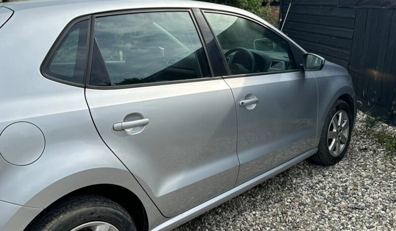
								Volkswagen Polo 1.4 SE Euro 5 5d full									