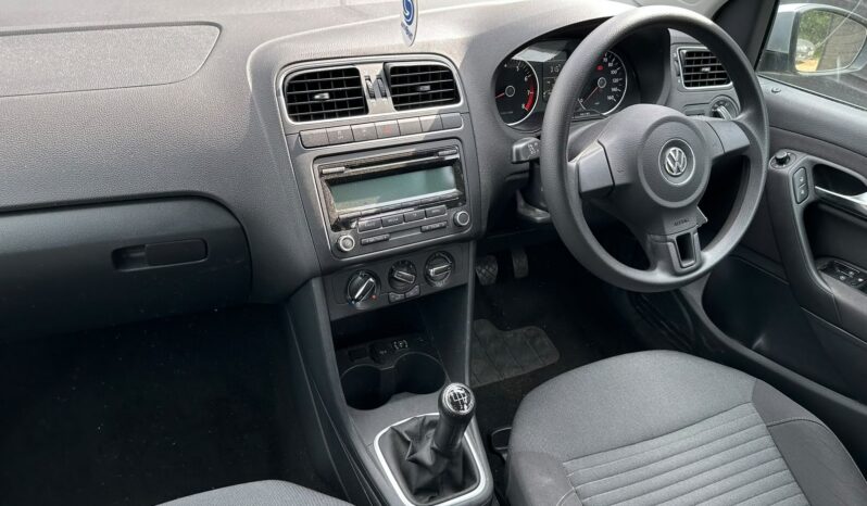 
								Volkswagen Polo 1.4 SE Euro 5 5d full									