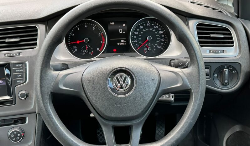 
								Volkswagen Golf 1.2 TSI BlueMotion Tech S Euro 5 (s/s) 5dr full									
