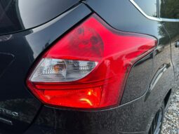 
										Ford Focus 1.0T EcoBoost Zetec Euro 5 (s/s) 5dr full									