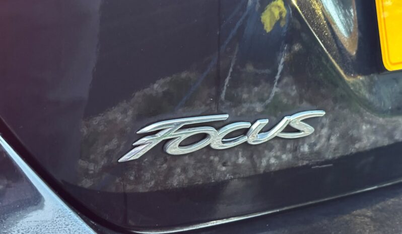 
								Ford Focus 1.0T EcoBoost Zetec Euro 5 (s/s) 5dr full									