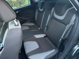 
										Ford Focus 1.0T EcoBoost Zetec Euro 5 (s/s) 5dr full									