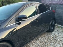 
										Ford Focus 1.0T EcoBoost Zetec Euro 5 (s/s) 5dr full									