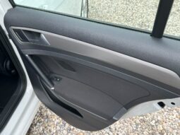 
										Volkswagen Golf 1.4 TSI BlueMotion Tech Match Euro 5 (s/s) 5dr full									
