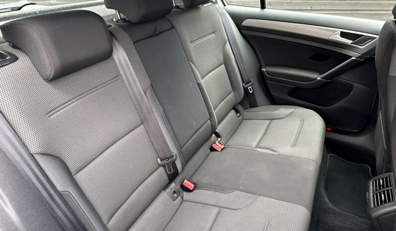 
								Volkswagen Golf 1.4 TSI BlueMotion Tech Match Euro 5 (s/s) 5dr full									