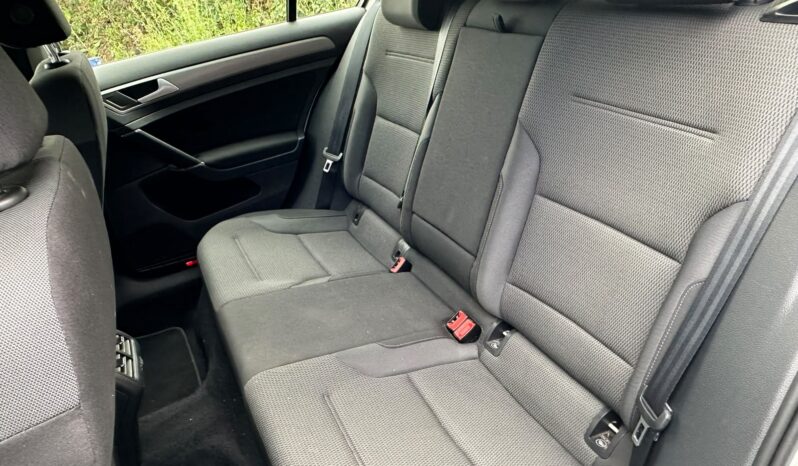 
								Volkswagen Golf 1.4 TSI BlueMotion Tech Match Euro 5 (s/s) 5dr full									
