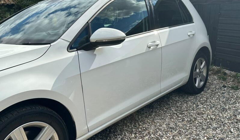 
								Volkswagen Golf 1.4 TSI BlueMotion Tech Match Euro 5 (s/s) 5dr full									