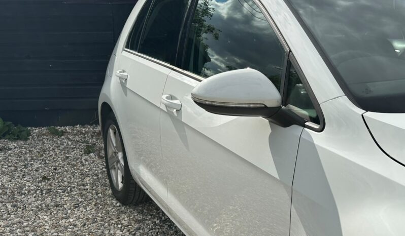 
								Volkswagen Golf 1.4 TSI BlueMotion Tech Match Euro 5 (s/s) 5dr full									