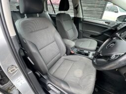 
										Volkswagen Golf 1.6 TDI BlueMotion Tech SE DSG Euro 5 (s/s) 5dr full									