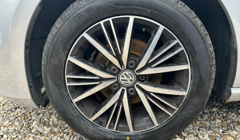
								Volkswagen Golf 1.6 TDI BlueMotion Tech SE DSG Euro 5 (s/s) 5dr full									