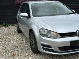 
										Volkswagen Golf 1.6 TDI BlueMotion Tech SE DSG Euro 5 (s/s) 5dr full									