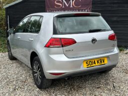 
										Volkswagen Golf 1.6 TDI BlueMotion Tech SE DSG Euro 5 (s/s) 5dr full									
