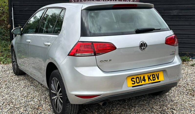 
								Volkswagen Golf 1.6 TDI BlueMotion Tech SE DSG Euro 5 (s/s) 5dr full									