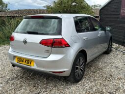 
										Volkswagen Golf 1.6 TDI BlueMotion Tech SE DSG Euro 5 (s/s) 5dr full									