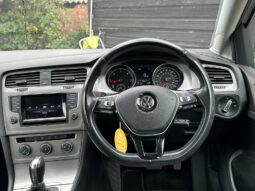 
										Volkswagen Golf 1.6 TDI BlueMotion Tech SE DSG Euro 5 (s/s) 5dr full									
